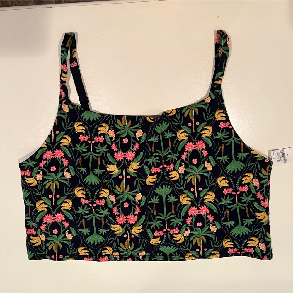 🆕 old navy • scoop neck brami top in banana leaf